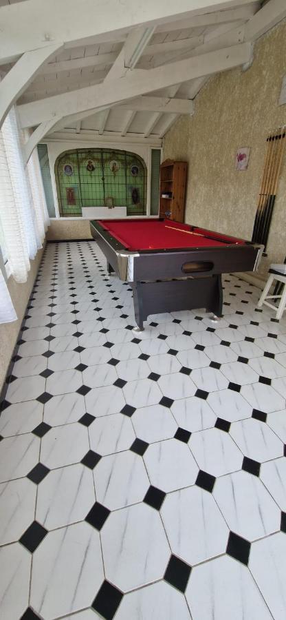 Villa Avec Piscine Et Billard Sabres Exterior photo