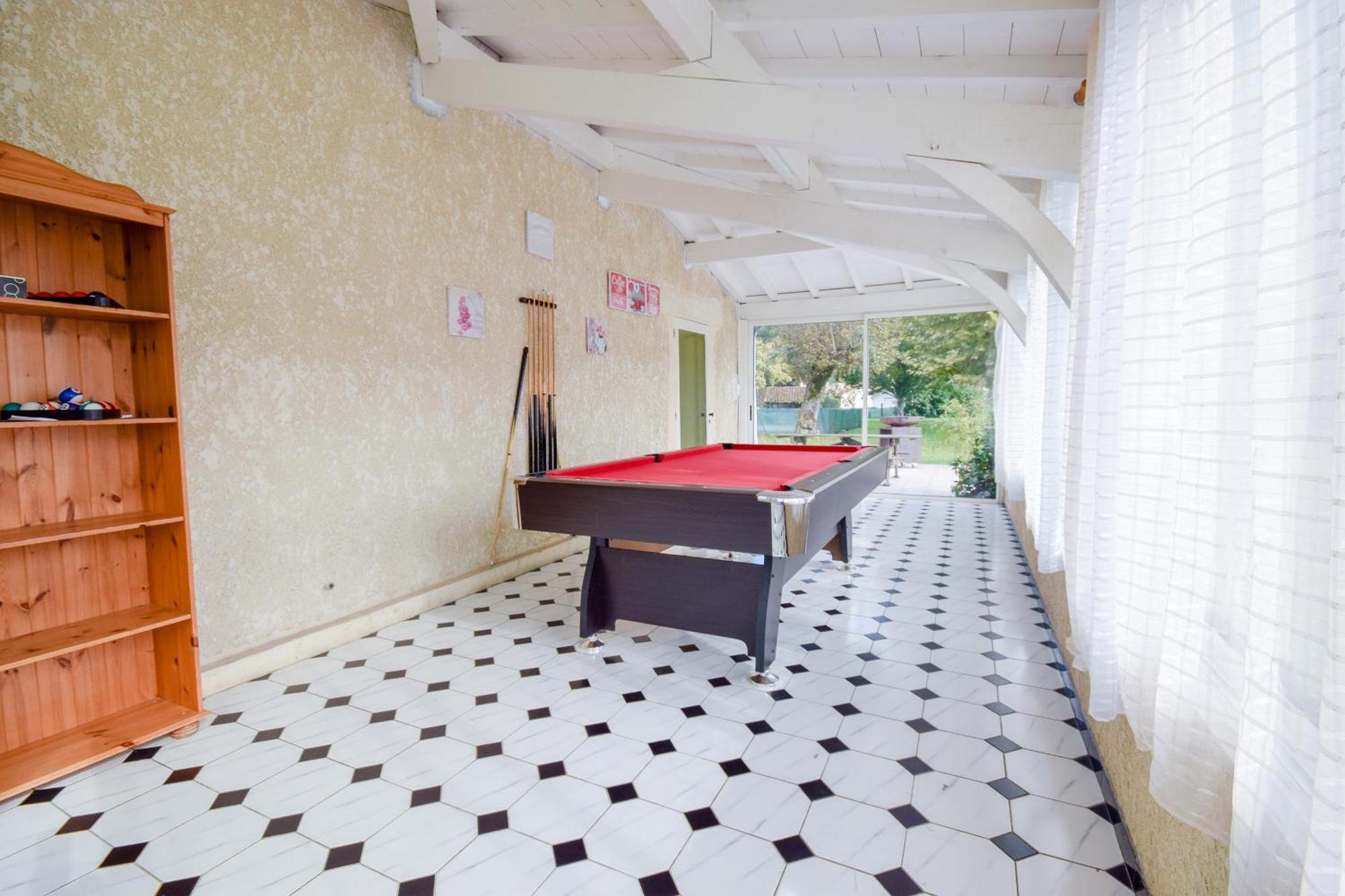 Villa Avec Piscine Et Billard Sabres Exterior photo